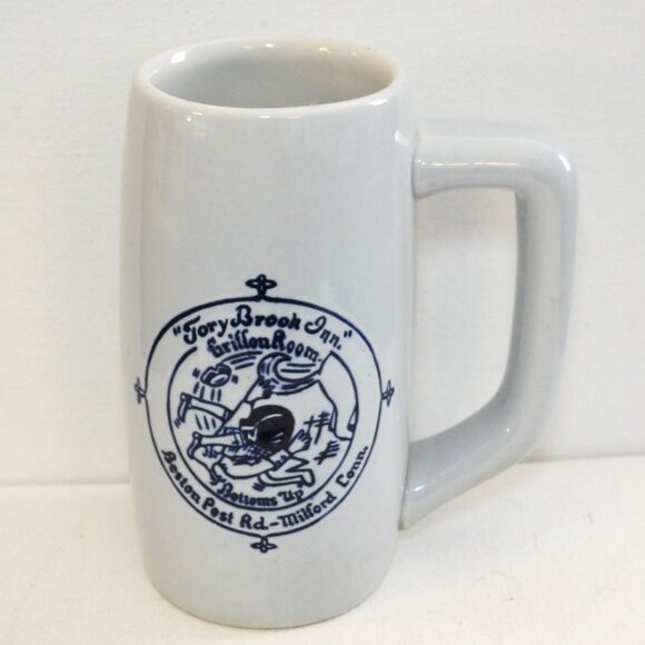 Ceramic Coffee Mug Tory Brook Inn Milford Ct Lowenbrau Logo Drinkware Souvenir - Picture 1 of 9